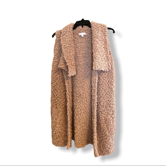 new directions Jackets & Blazers - New directions fur vest w/pockets taupe size medium